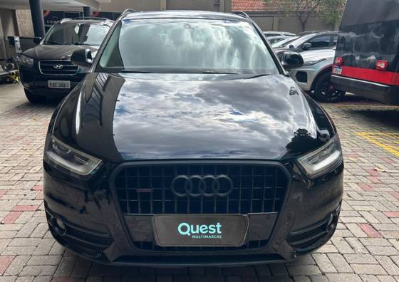 AUDI Q3 2.0 TFSI AMBIENTE QUATTRO 4P GASOLINA S TRONIC